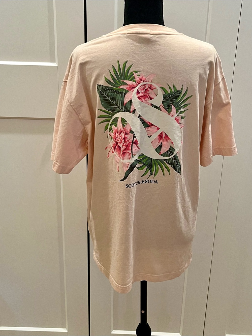 Scotch & Soda Cotton Peach Logo Tee w/ Beautiful Tropical Florals on Back